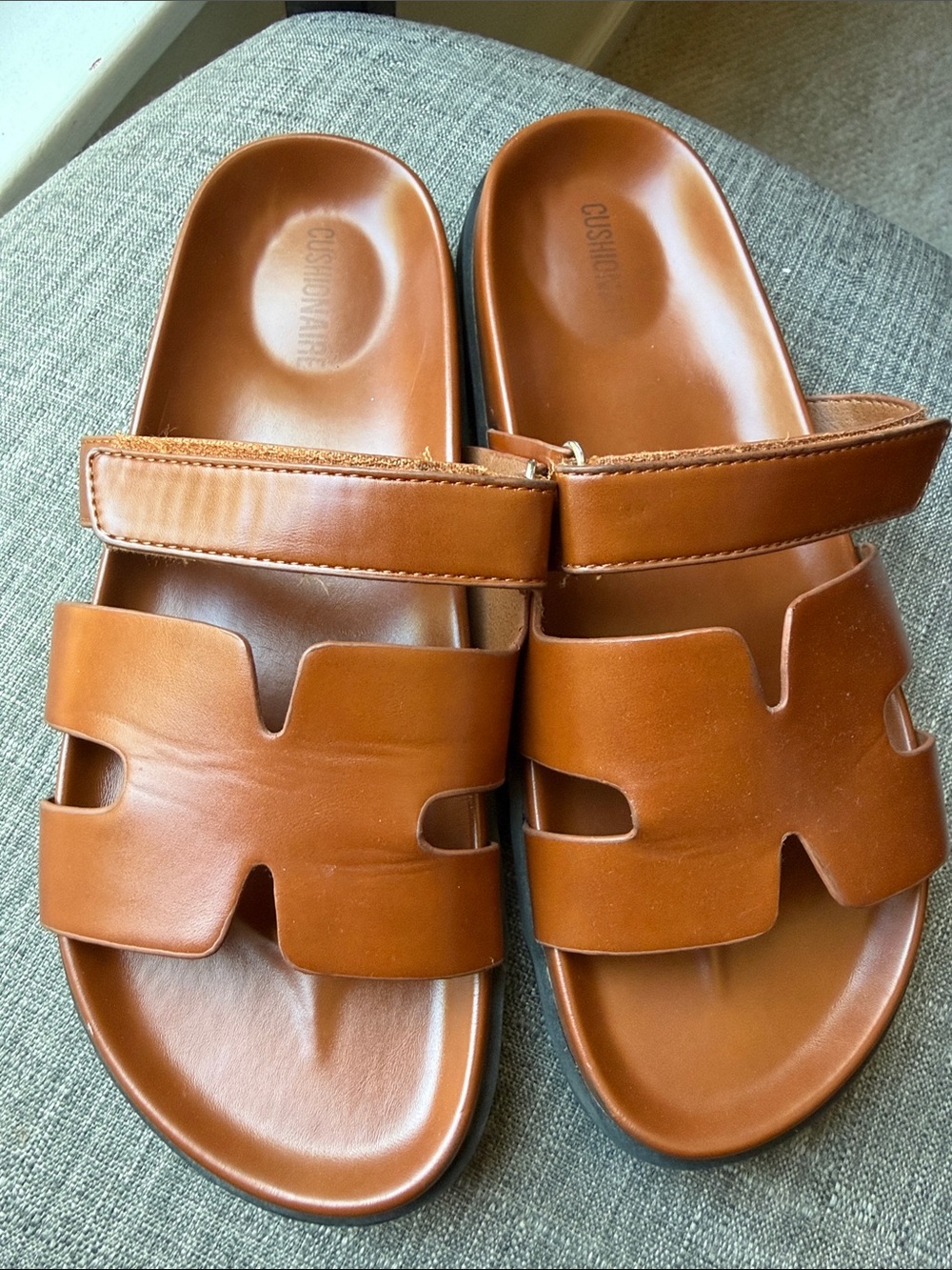 CUSHIONAIRE Cognac Brown Leather Slide Sandals